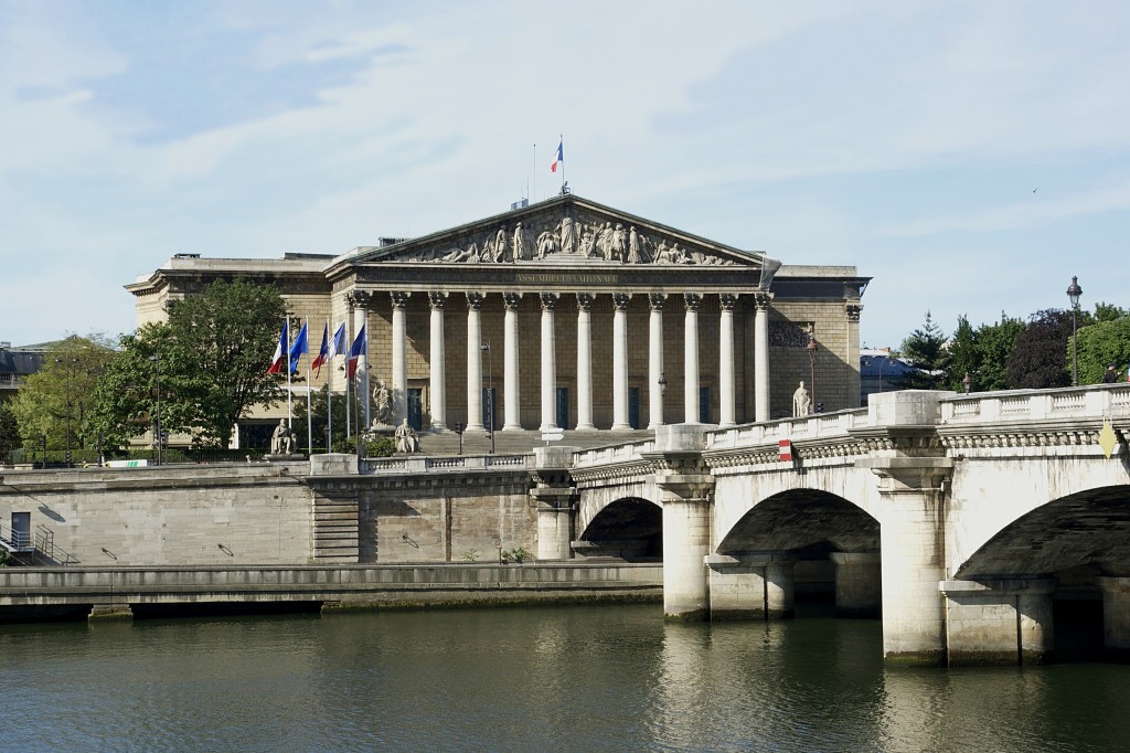 Palais Bourbon - Assemblée Nationale - Jebulon via Wikimedia Commons