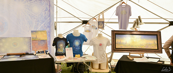 Stand Nature Céleste et Peintures à l'huile de François Schlesser © - FESTIVAL OASIS - Le Grand Évènement annuel des Écolieux Français Le Vigan (30) - du 22 au 25 septembre 2022